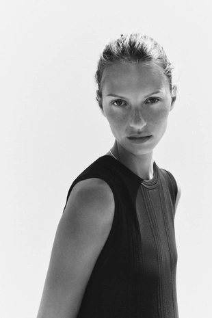 Трикотажное платье со складками- Заказать в России