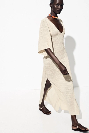 Длинное трикотажное платье в технике «поинтелль»- Заказать в России