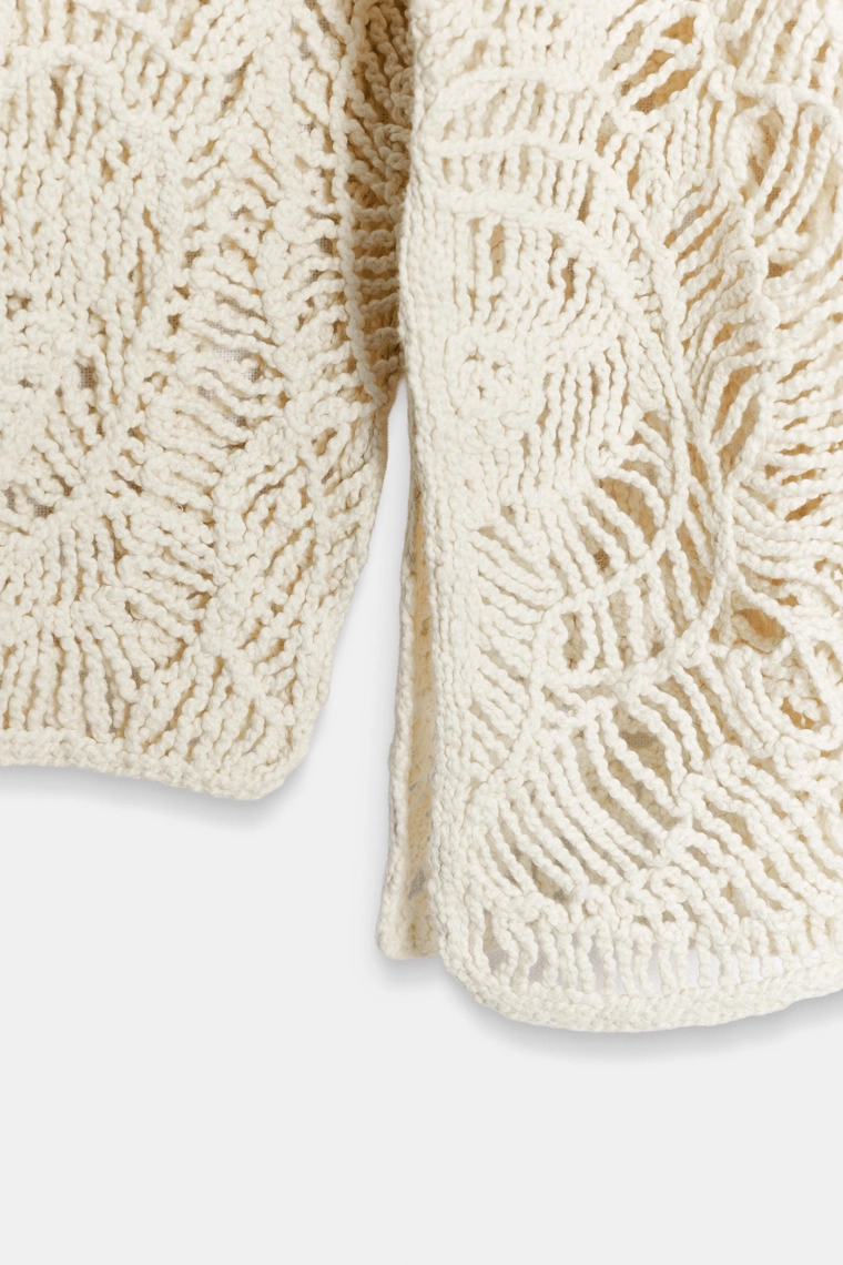 Платье с отделкой кроя крючком и кисточками