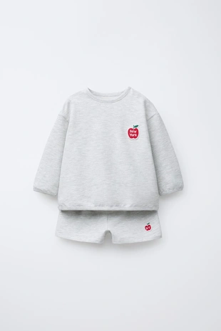 APPLE PATCH SWEATSHIRT AND BERMUDA SHORTS SET- Заказать в России