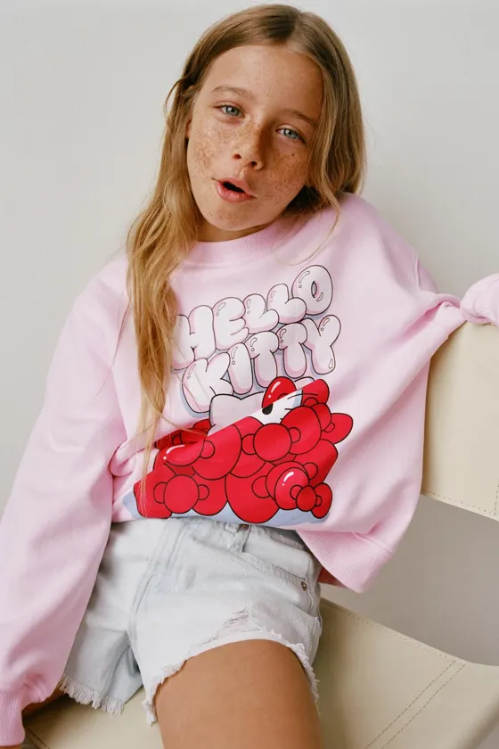 ТОЛСТОВКА С ПРИНТОМ HELLO KITTY ©