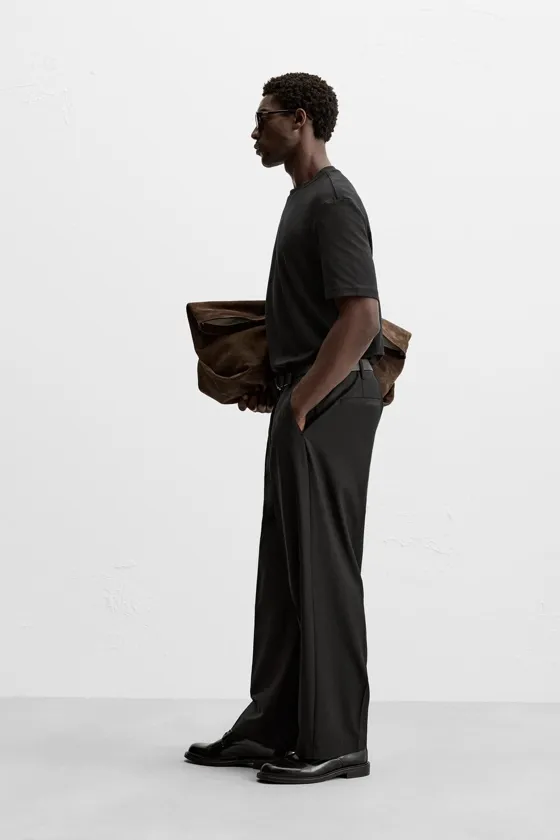 БАЗОВАЯ ФУТБОЛКА REGULAR FIT
