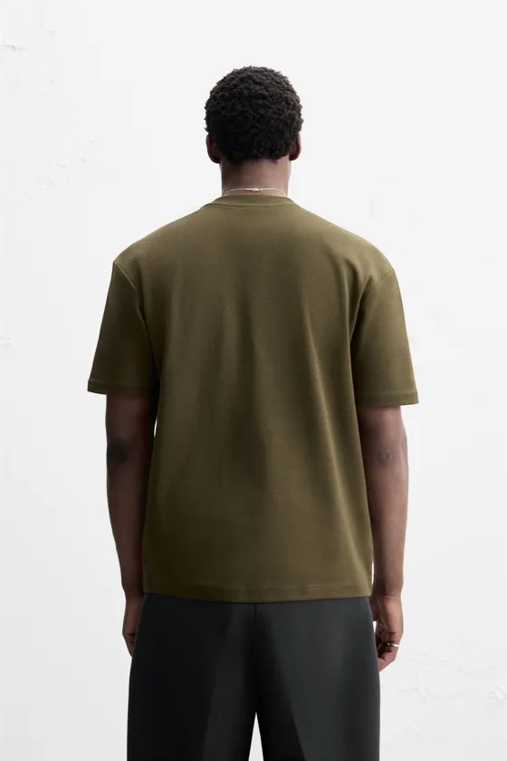 БАЗОВАЯ ФУТБОЛКА стандартной посадки