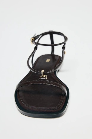 Кожаные сандалии с тонкими ремешками- Заказать в России