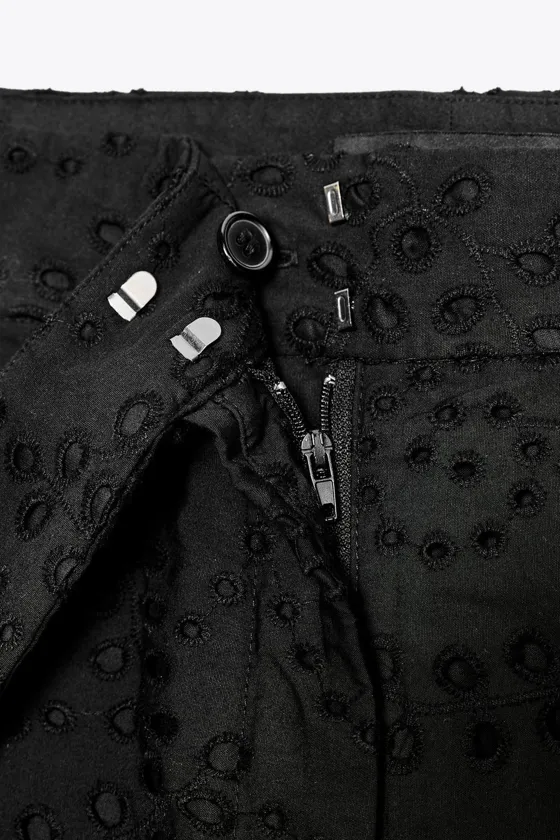 БРЮКИ С ПЕРФОРИРОВАННОЙ ВЫШИВКОЙ — ZW COLLECTION