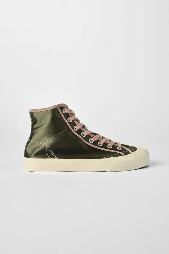ВЫСОКИЕ КРОССОВКИ BOBBY GILLESPIE X ZARA