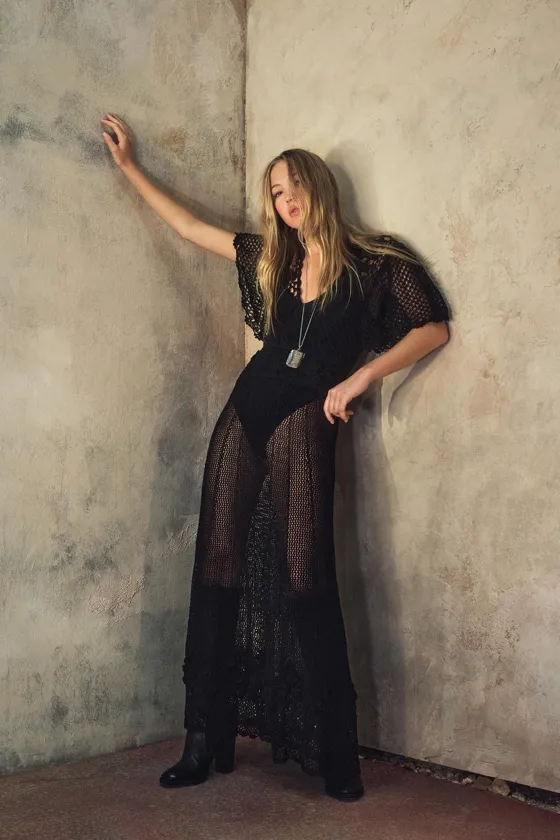 Длинное колье с подвеской в виде гравированного ящика kate moss x zara