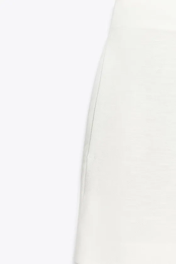 ШОРТЫ ИЗ СМЕСОВОГО ЛЬНА СО СРЕДНЕЙ ПОСАДКОЙ