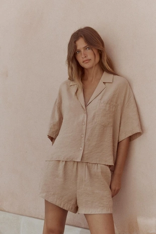 Рубашка струящегося кроя с короткими рукавами- Заказать в России