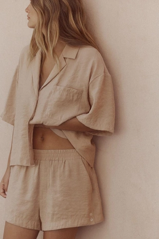 Рубашка струящегося кроя с короткими рукавами- Заказать в России