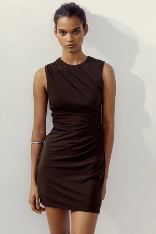 Короткое платье со сборками- Заказать в России