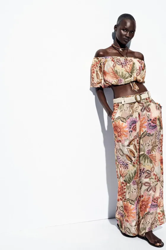 БРЮКИ С ПРИНТОМ И ПОЯСОМ