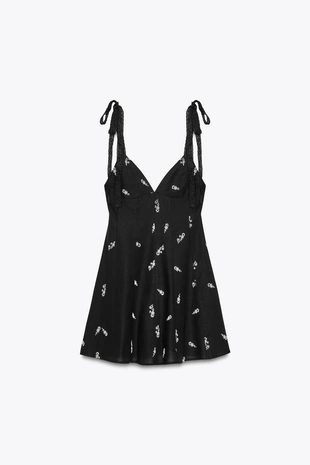 Короткое платье с вышивкой в виде цветов- Заказать в России