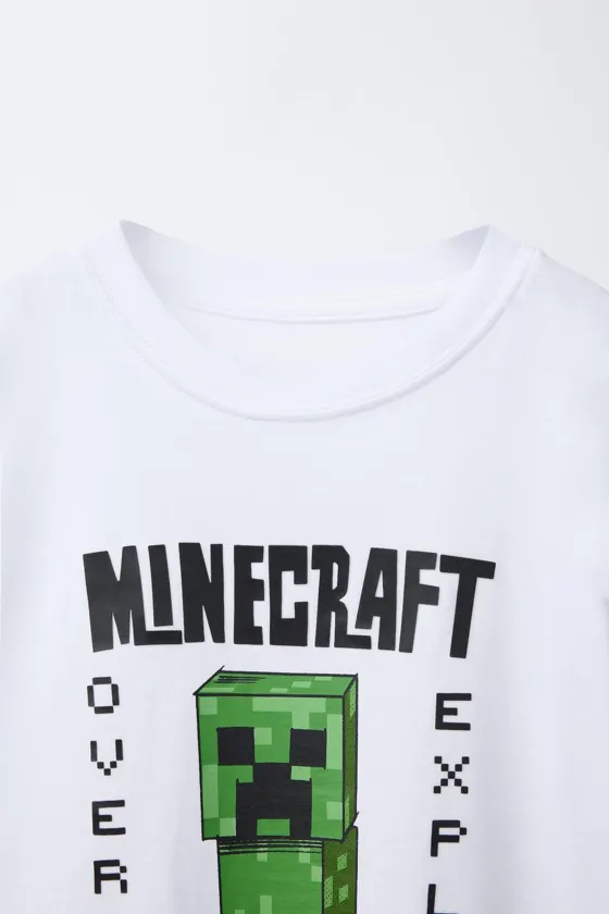 ФУТБОЛКА С ПРИНТОМ MINECRAFT © MOJANG AB. ™