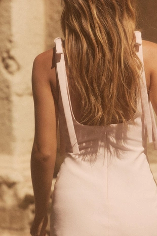 Короткое платье из эластичной ткани с бантами- Заказать в России