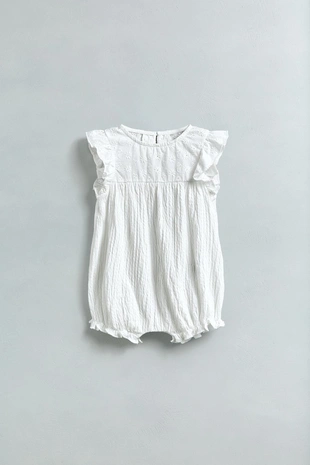 Комбинезон с текстурой и швейцарской вышивкой- Заказать в России