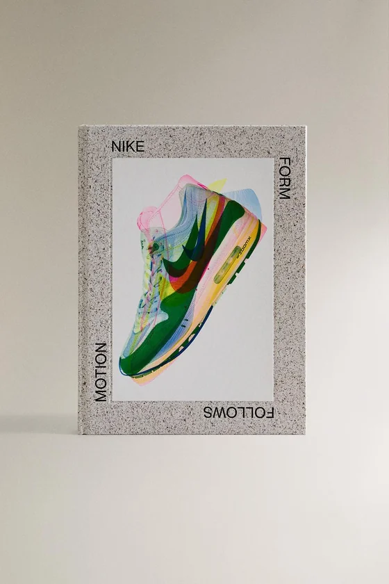 Книга nike form follows motion