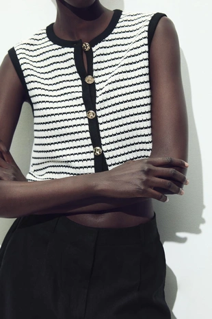 Жаккардовый жилет с пуговицами