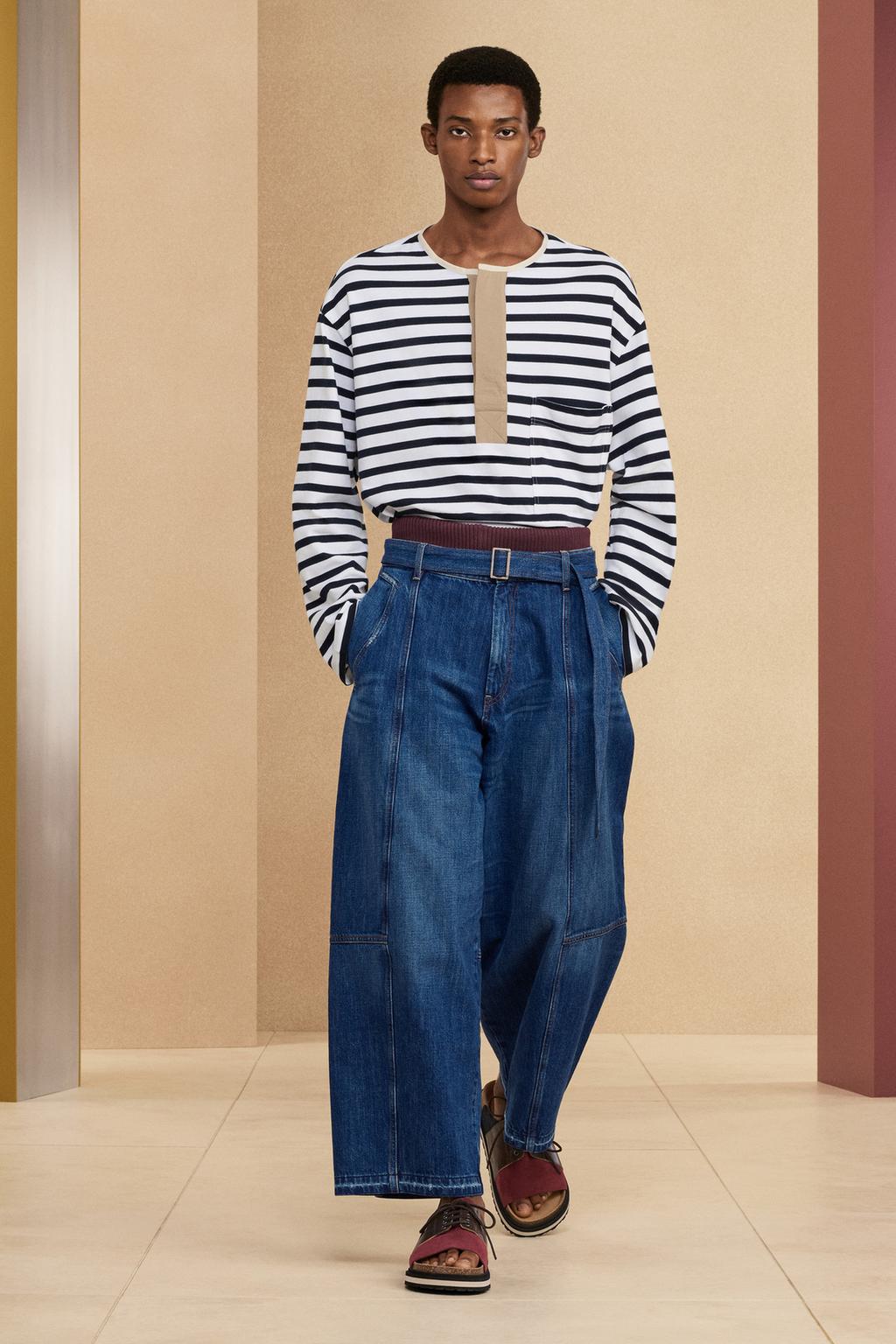 Полосатая футболка 14