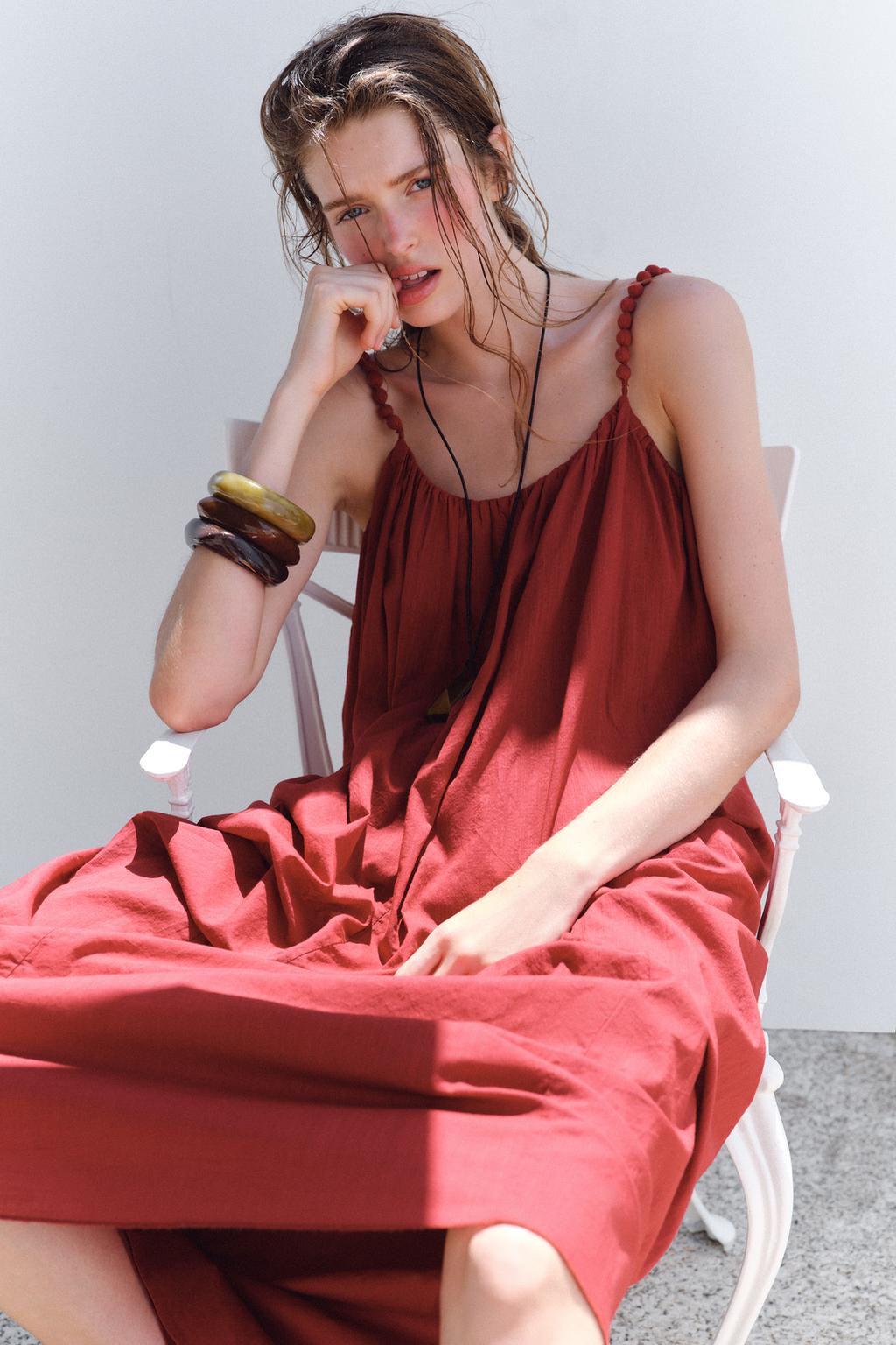 ПЛАТЬЕ OVERSIZE НА БРЕТЕЛЯХ
