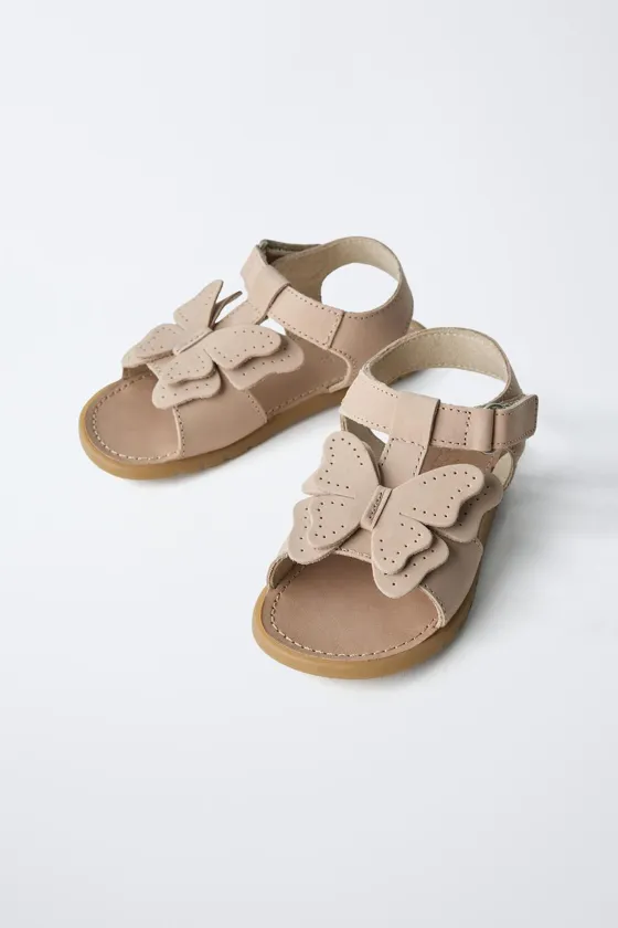 Сандалии из мягкой кожи с бабочкой barefoot