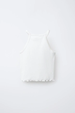 Футболка в рубчик с бабочками и цветами