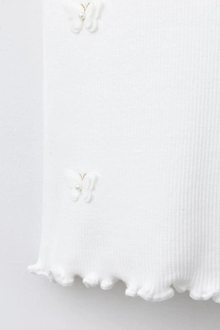 Футболка в рубчик с бабочками и цветами