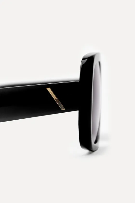 СОЛНЕЧНЫЕ ОЧКИ В ПЛОСКОЙ ОПРАВЕ