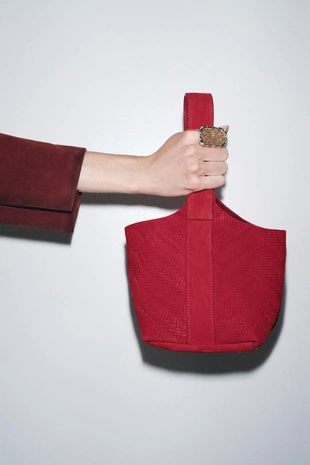 Мини-сумка-торба плетеная замша- Заказать в России