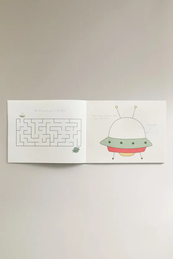Детская книга по теме космоса