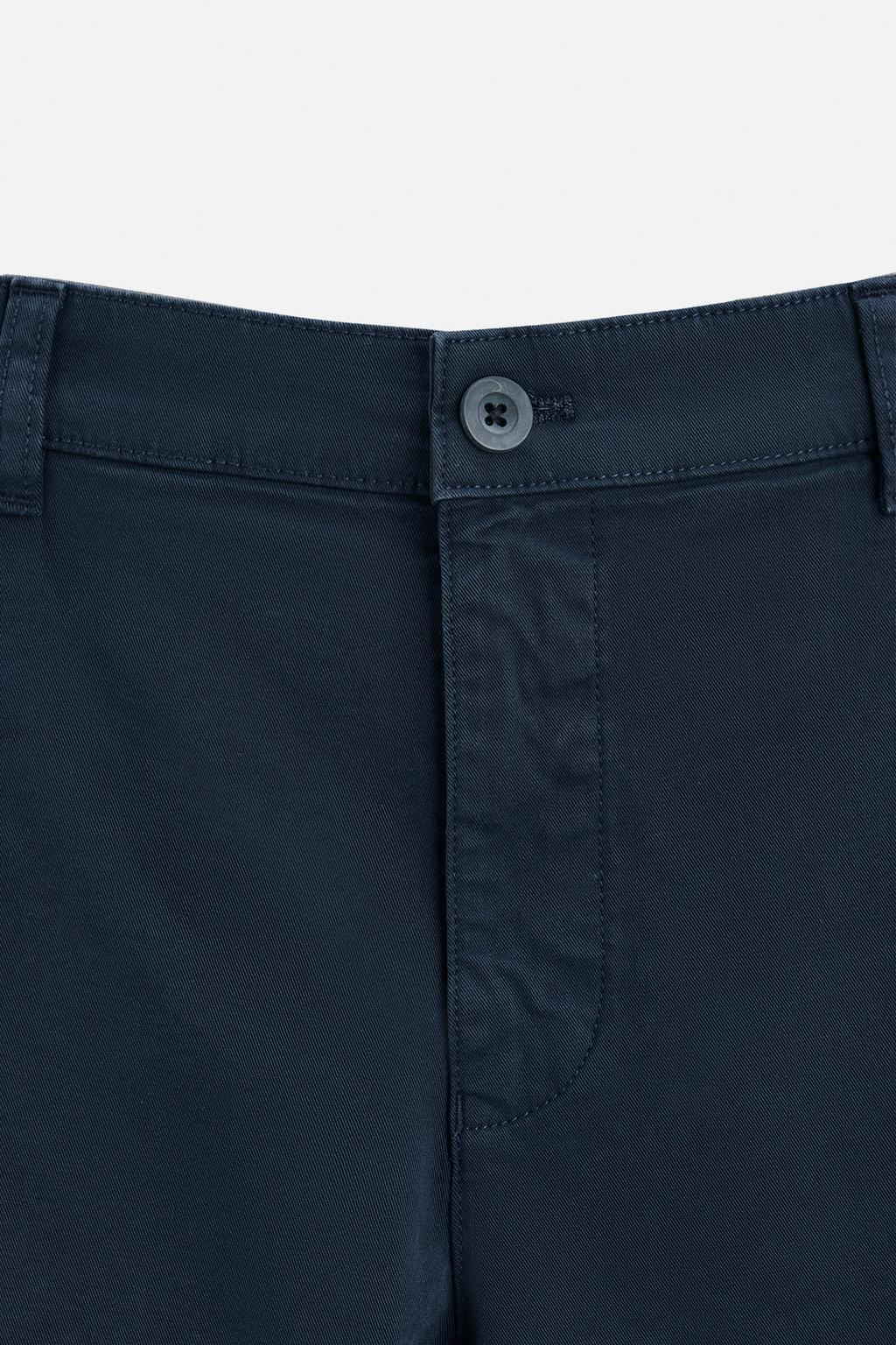 Брюки slim fit chino