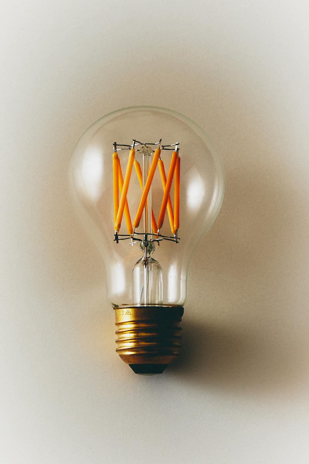 Лампа tala 2500k led bulb