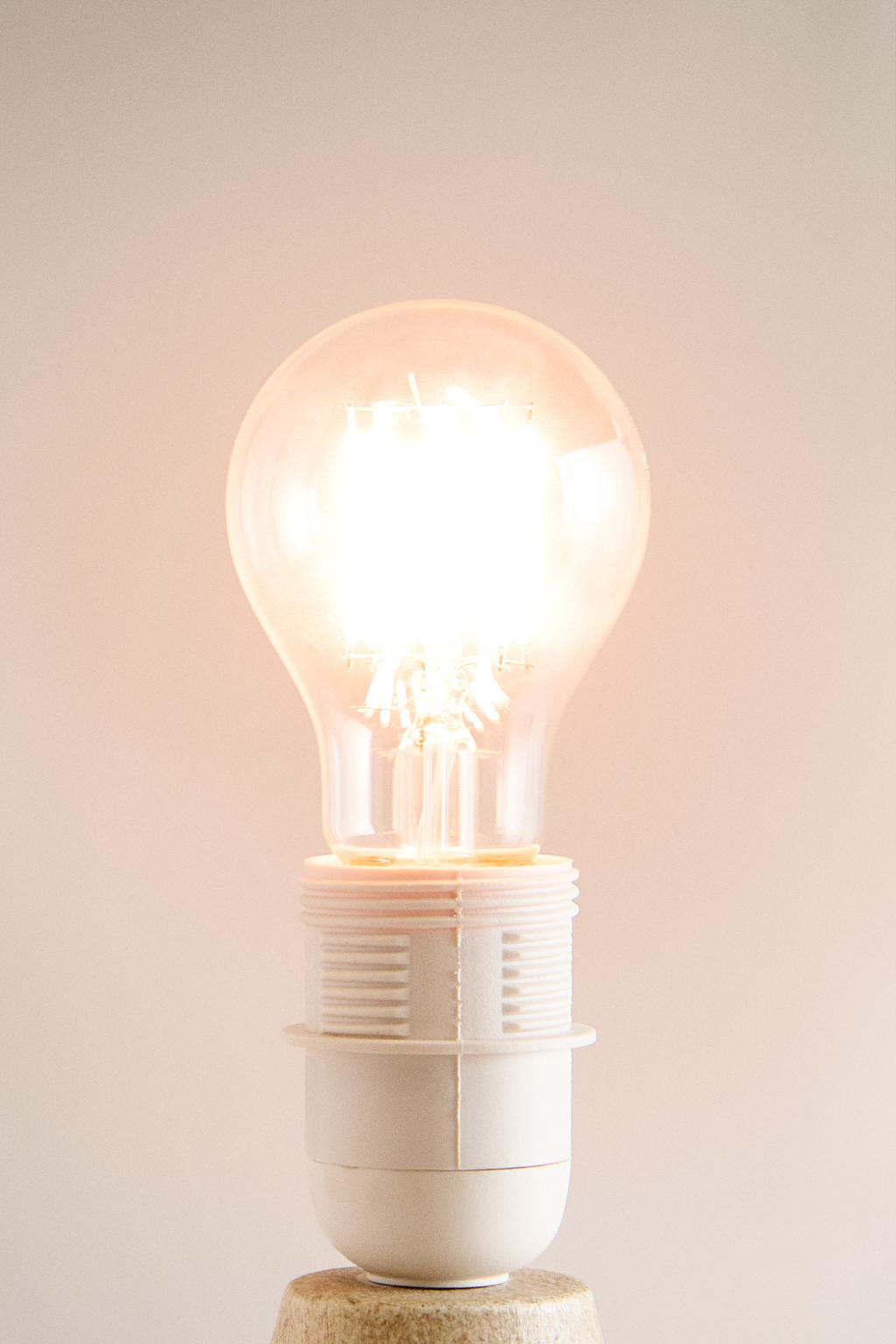 Лампа tala 2500k led bulb