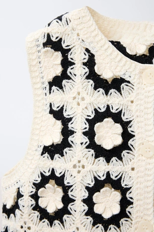 Трикотажный жилет с цветами- Заказать в России