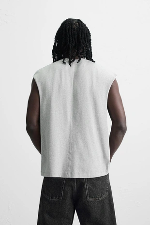 Топ с принтом и эффектом потертости- Заказать в России