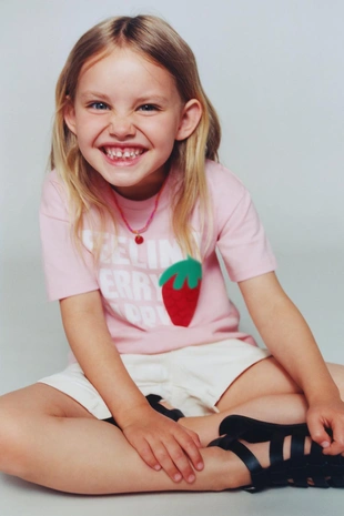 Футболка с рельефным принтом- Заказать в России