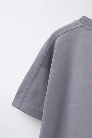 Комплект из футболки и шортов-бермудов из ткани интерлок с надписью- Заказать в России