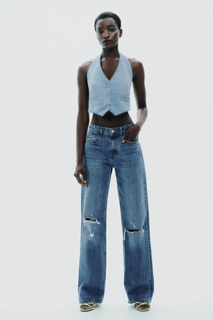 Босоножки на каблуке с металлической отделкой и перьями- Заказать в России