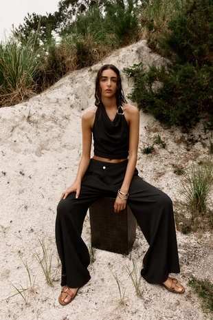 Брюки с широкими штанинами и перекрестной талией- Заказать в России