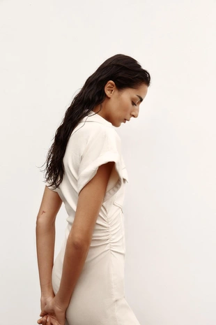 Платье миди со сборками на талии- Заказать в России