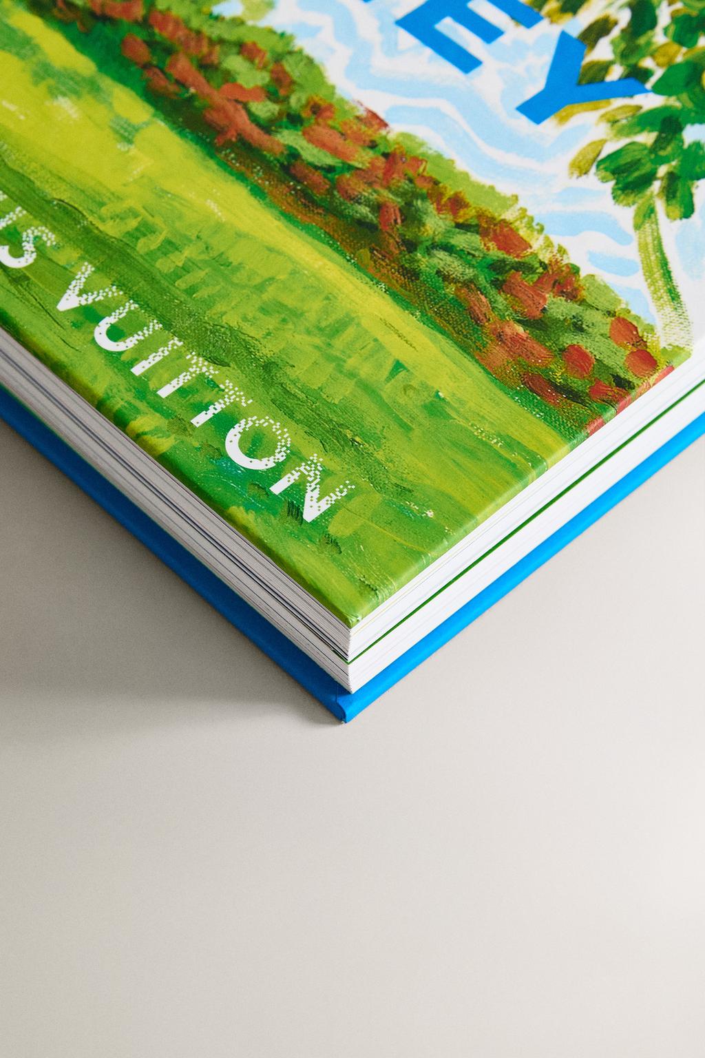 Книга david hockney - foundation louis vuitton