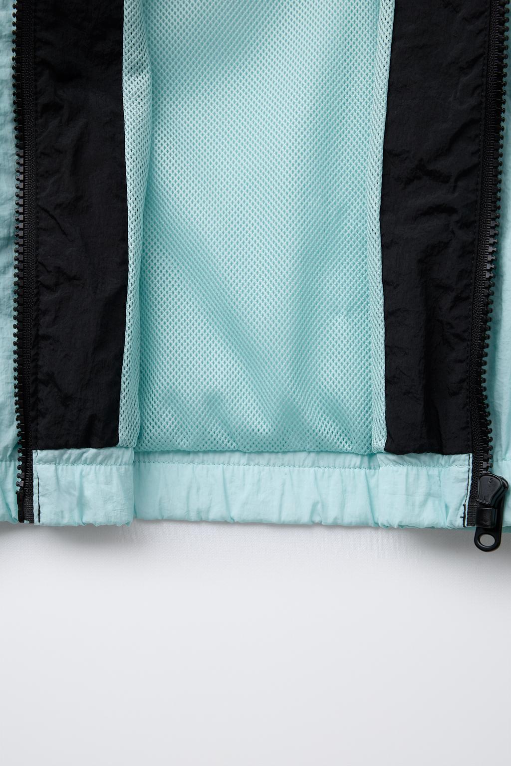 ЛЕГКИЙ ДОЖДЕВИК В СТИЛЕ КОЛОР-БЛОК ZARA X BODY GLOVE ®