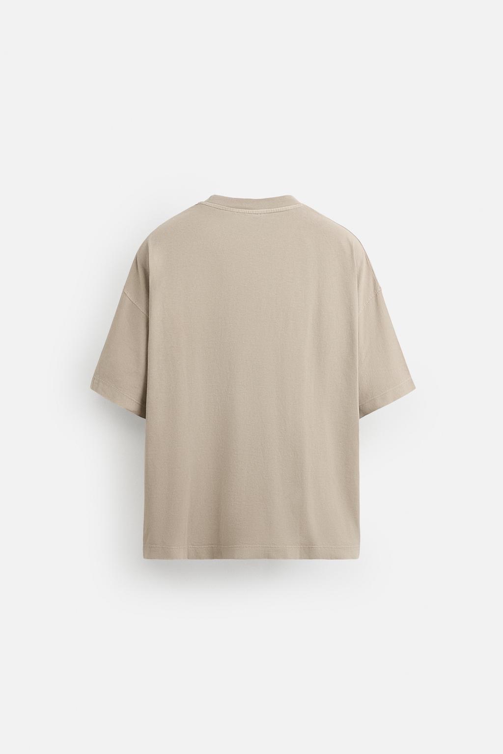 ФУТБОЛКА BOXY FIT С ЭФФЕКТОМ ПОТЕРТОСТИ ИЗ ЛЕГКОЙ ТКАНИ