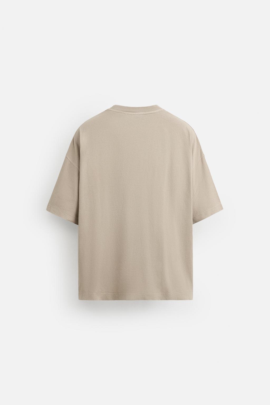 ФУТБОЛКА BOXY FIT С ЭФФЕКТОМ ПОТЕРТОСТИ ИЗ ЛЕГКОЙ ТКАНИ