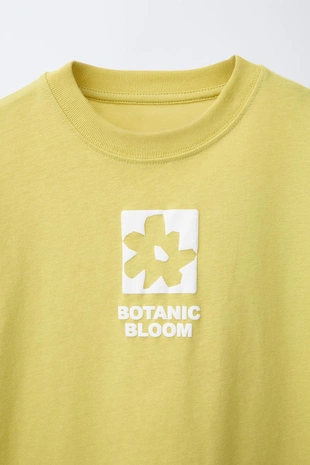 Футболка с рельефным принтом- Заказать в России