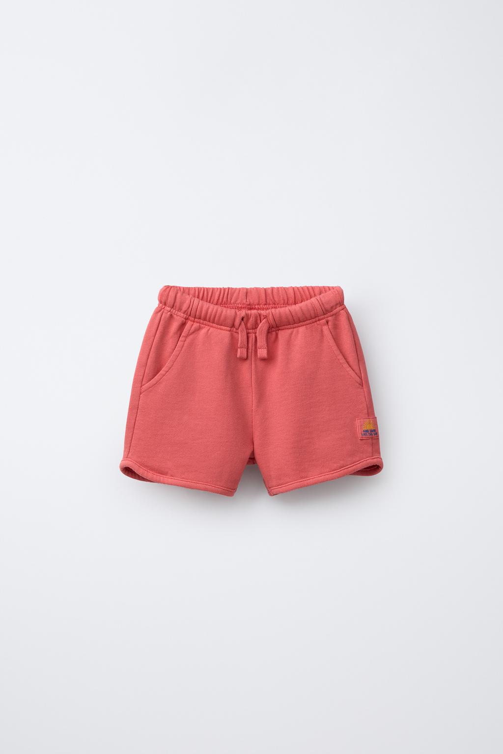STRAIGHT FIT GARMENT-DYED PLUSH BERMUDA SHORTS WITH LABEL
