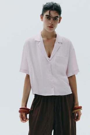 Рубашка струящегося кроя с карманом