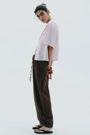 Рубашка струящегося кроя с карманом