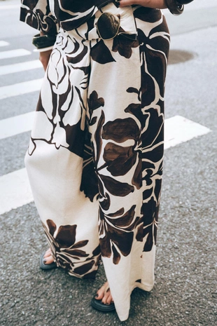 Брюки с запа́хом и цветочным принтом- Заказать в России