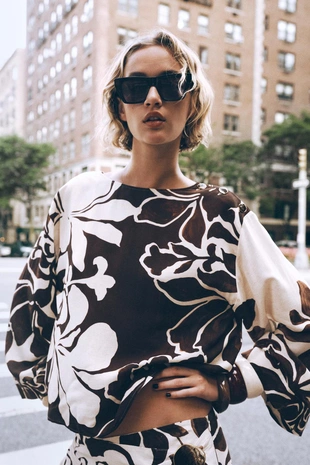 Боди с цветочным принтом- Заказать в России